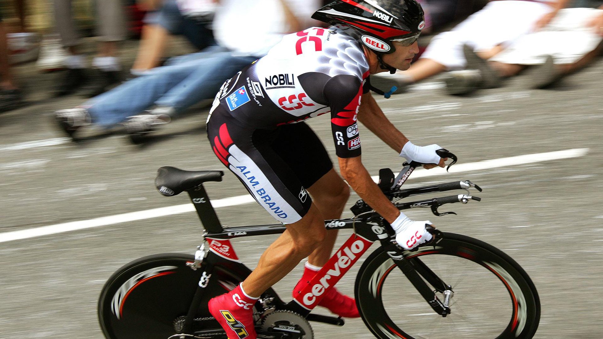 独行侠正面击溃上海队，布伦森在世界排名争夺战接管比赛